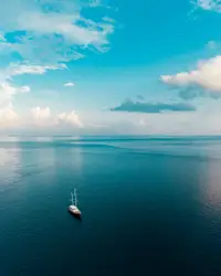 Yatch